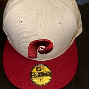 Men’s new era, Phillies fitted baseball cap